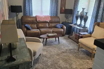 Image de 🍒Cherry’S Delight - Where timeless comfort is served with a cherry on top!