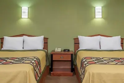 Image de Affordable and convenient unit in Knights Inn Franklin Ave Waco, Parking, Pet--Friendly! Near Cameron Park & Zoo