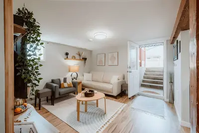 Image de Southtown Stylin: Modern, Chic, Central Location!