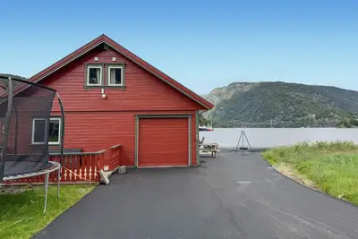 Image de Belle maison à Erfjord avec WiFi