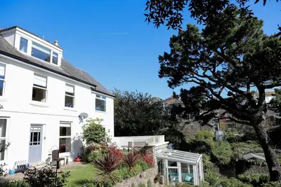 Image de 2 Br Home In Quite Village / Beaches & Sea View