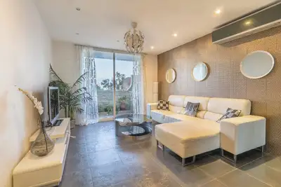 Image de Luxueux appartement 5 min de l'aéroport, Safex et La Mer