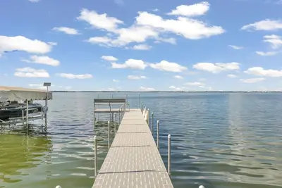 Image de New Listing. . . AWave From It All - Lakefront on Big Spirit Lake