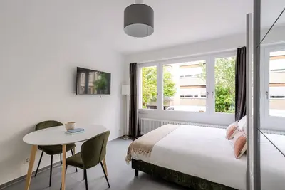 Image de Blueground | Basel-Iselin, view, nr Rhine