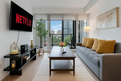 Image de Cozy 2br - 5 min to Eaton Centre - Dundas Sq