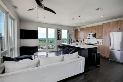 Image de 5★Top-Rated Luxury in Midtown + Location