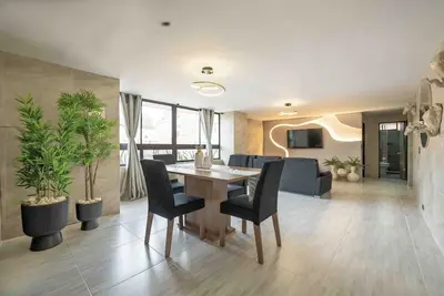 Image de Modern 3 bedroom with Arcade Machine