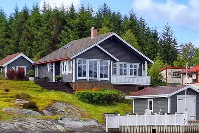 Image de Maison confortable à Florø avec WiFi