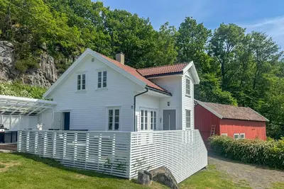 Image de Superbe maison à Lyngdal avec WiFi
