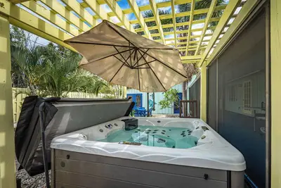 Image de 7br Coastal Retreat! - Heated Pool - HotTub-Games