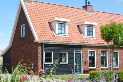 Image de Villa de luxe pour le bien-être, près de la mer