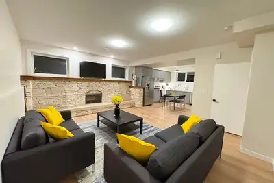 Image de Entire guest suite in Calgary, Ab