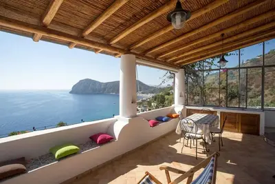 Image de Homerez - Appartement moderne avec vue sur mer à Lipari