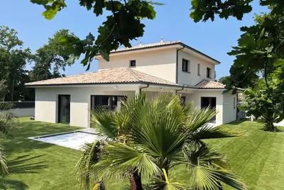 Image de Villa avec piscine idéalement située à Andernos les Bains, Bassin d’Arcachon