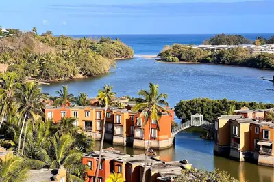 Image de Long terme, Appartement/villa en bord de rivière – Port Chambly, piscine et Spa