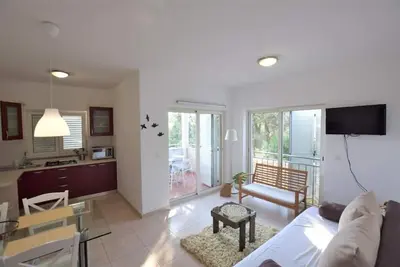 Image de 2-bedroom apartment in quaint Mandre with private terrace. Relax and enjoy