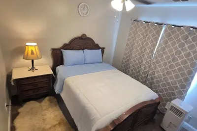 Image de Charming 2-bedroom house with fitness room, WiFi in enjoyable Hanford