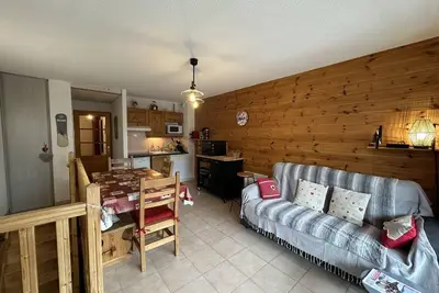 Image de Rez-de-chaussée, vue montagne, balcon, télévision, casier à ski, 54m², Vars