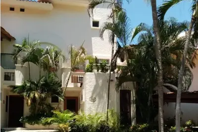 Image de Charming, beautiful villa in front of the Marina Ixtapa. Walk  10 mins to beach