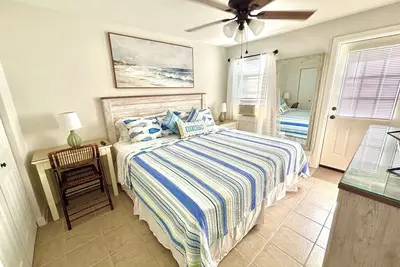 Image de Welcome to The Perfect Break — Your Cozy Coastal Getaway!