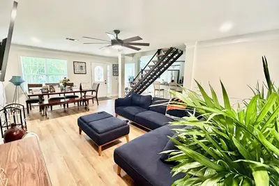 Image de Peaceful Mableton Retreat Near Atlanta’s Vibrance