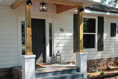 Image de South Brooksville, New Cozy Cottage, Convenient. 30 minutes from Tampa