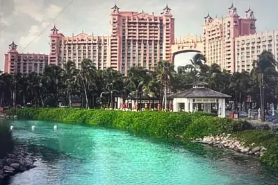 Image de 2-bedroom premium lock-off in Harborside Resort @ Atlantis, 2 kitchens, 2 W/Dry