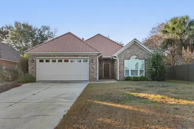 Image de Pelican's Nest Retreat in Fairhope!