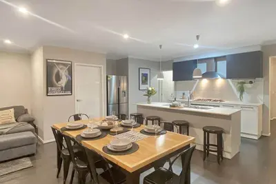 Image de Mani Manor - Linen Included