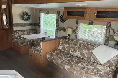 Image de Kingsport. 2-bedroom Rv in Mears. King size bed, Ac & 2 mile from Lake Michigan.