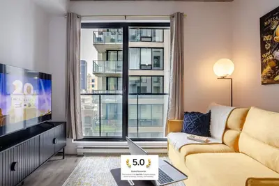 Image de Sophisticated 1br Escape | Charm in Old Port