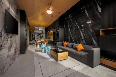 Image de Villa with a swimming pool near Dragon Bridge and just a 2 minute to the beach