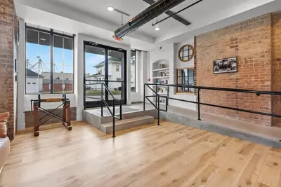 Image de Literary Professors Writers Loft built in 1915 restored 2022