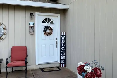 Charming cottage in delightful Loomis