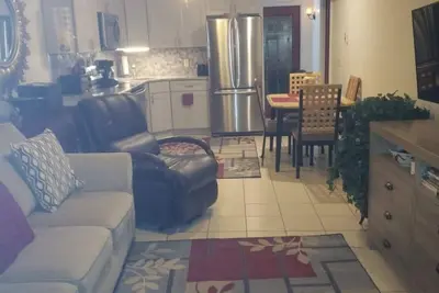 Image de 3-bedroom Chalet 1 mile to Ski Slope + Music Festivals