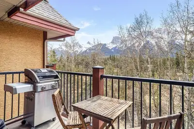 Image de Tranquil 2br Getaway with Mtn Views Near Banff!