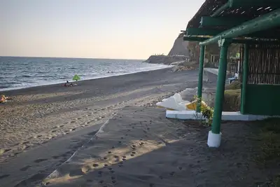 Image de Maison de plage à Valle Niza avec accès direct à la mer et parking