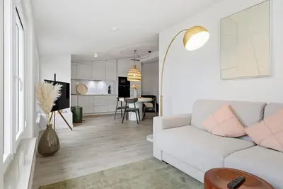 Image de Modern top floor apartment A15 with large terrace at Pine Hill Resort