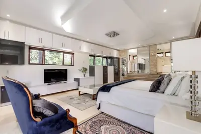 Image de Luxury suite with exclusive offers and amenities in Midrand