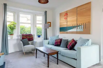 Image de Quiet area with free on street parking and easy access to Edinburgh City Centre