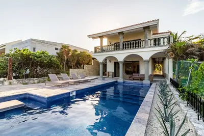 Image de 🌴 Oceanfront Paradise–Mayan Riviera 🌴\n  Private Infinity Pool/Steps to the Sea