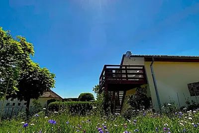 Image de Charming pet friendly bungalow in the Vineyards with garden, deck and Ac