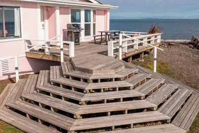 Image de The Pink House - Dungeness Waterfront Home