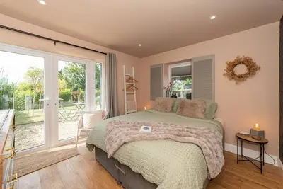 Image de The Lodge - Elegant Comfort in a Peaceful Setting