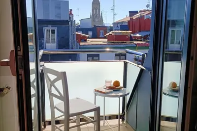 Image de Bright Apartment 2 Minutes Away From The Beach With Balconies And Wifi