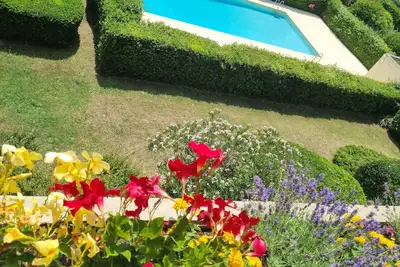 Image de Appartement dernier étage avec piscine dans un parc centre ville proche du Corum