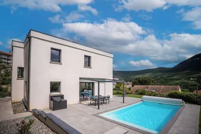 Image de Villa avec piscine idéale pour familles