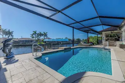 Image de Sleeps 6 - Tempur Pedic mattrass - Hot tub! Stars Vacation Rentals