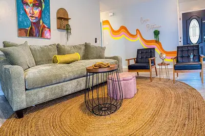 Image de Ample Parking Near Ft Stewart, Richmond Hill, I-95