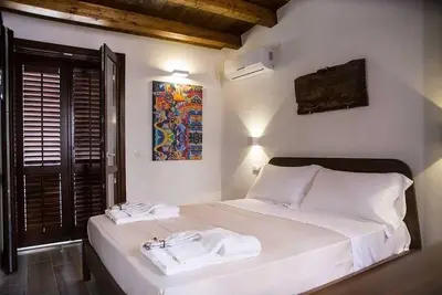 Image de House Alley St. John